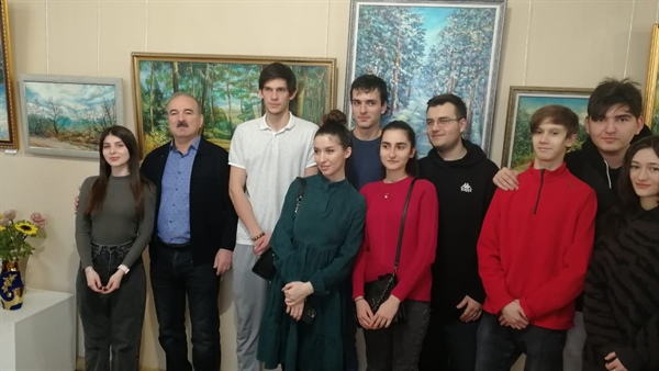 Студенты и преподаватели кафедры ТХОМ приняли участие в открытии выставки «С чего начинается Родина»