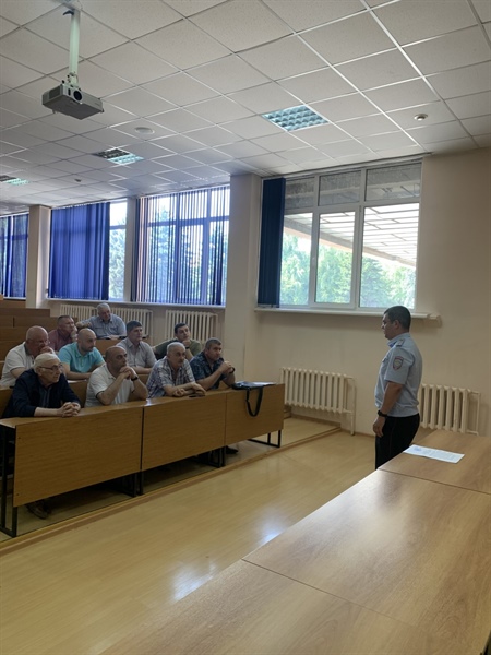 Проведен инструктаж с сотрудниками СКГМИ по действиям при обнаружении на территории Университета подозрительных лиц, предметов, а также при угрозе совершения террористического акта