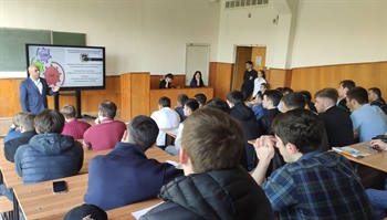 Выпускникам Владикавказского колледжа электроники рассказали о перспективах обучения в СКГМИ