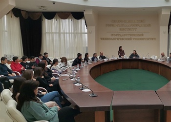 На юридическом факультете СКГМИ состоялось очередное заседание «ПРАВОклуба»