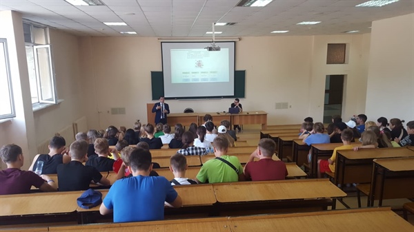 Проведена научно-популярная лекция для школьников в рамках Летней смены