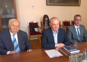 Экс-президент Северной Осетии Александр Дзасохов встретился с руководством СКГМИ (ГТУ)
